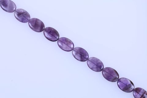 Strang Amethyst, lila, oval, 25x35mm, 39cm