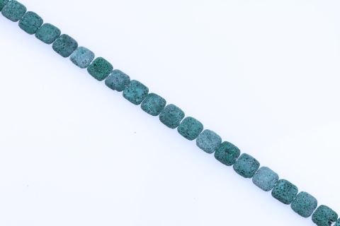 Strang Lava, grün, Viereck, 18mm, 39cm