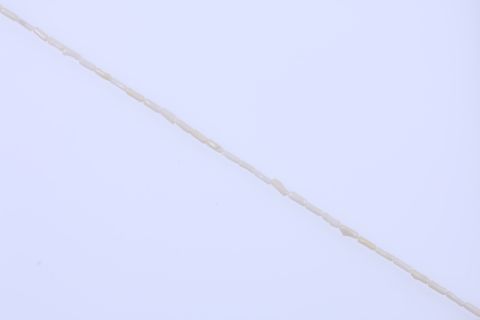 Strang Bambuskoralle, weiß, Stäbchen, 5x12mm, 42cm