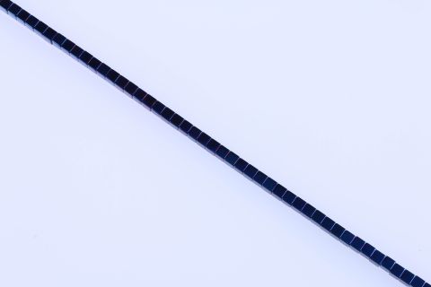 Strang Hematite, blau, Würfel, 6x6mm, 40cm