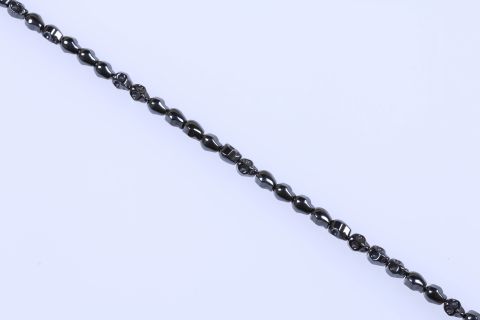 Strang Hematite, schwarz, Totenkopf, 8mm, 43cm