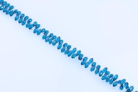 Strang  Glas, petrol dunkel, Tropfen facettiert, 8x13mm, 46cm