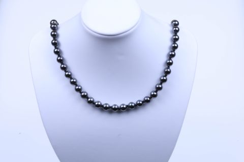 Kette Hematite, schwarz, Kugel, 8mm, Karabiner goldfarben, 80cm