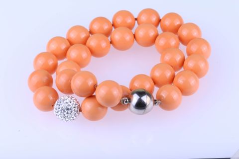 Kette geknotet Muschelkern, orange mit Strass Kugel, 14mm, Magnet silberfarben, 45cm